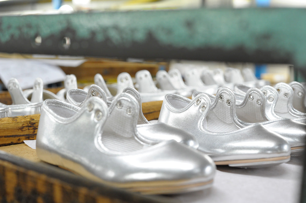 Silver PU Cuban Heel Tap Dance Shoes With Toe Plates
