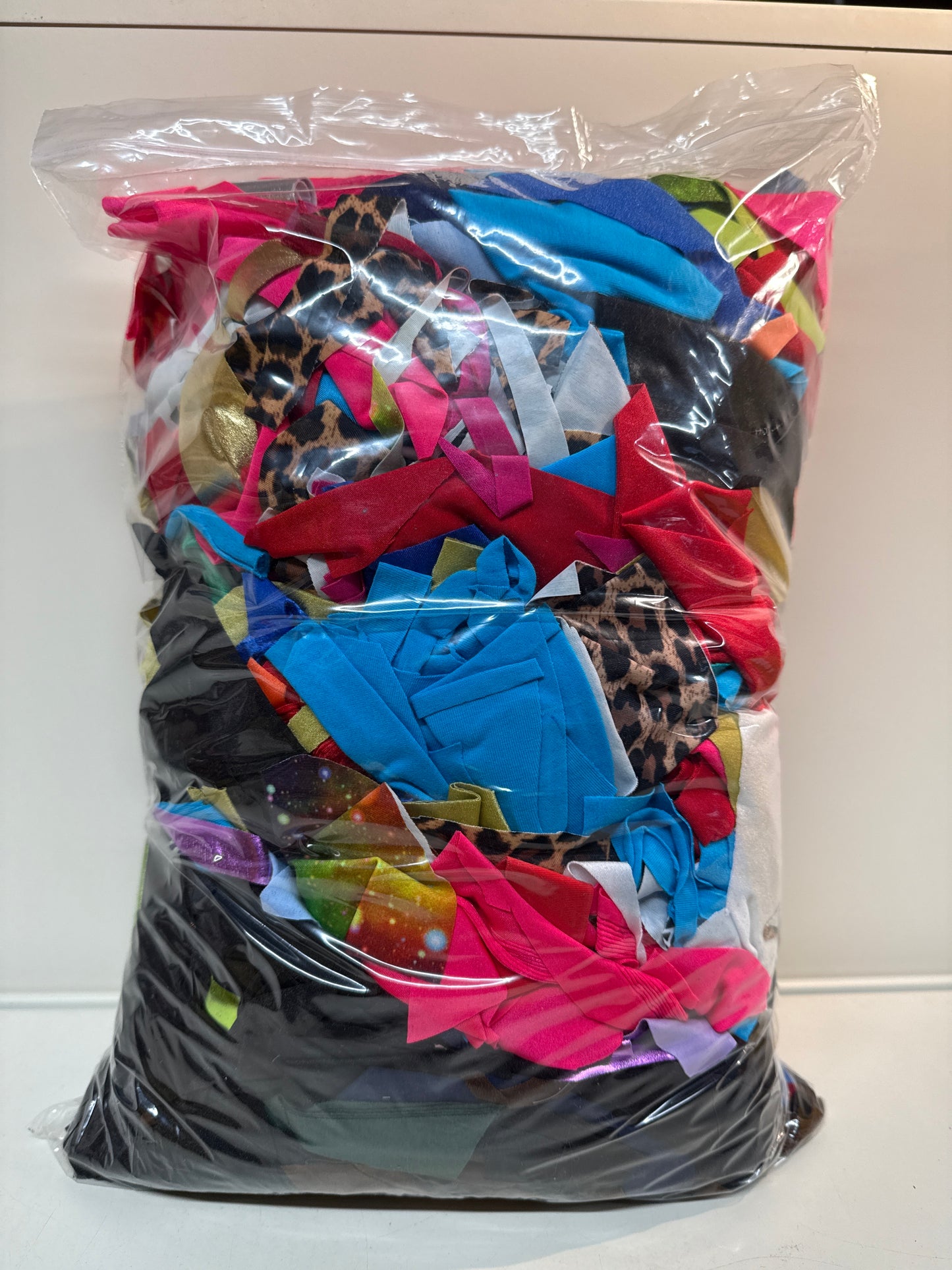 Mixed bag of material fabric off cuts Ref 05 Material