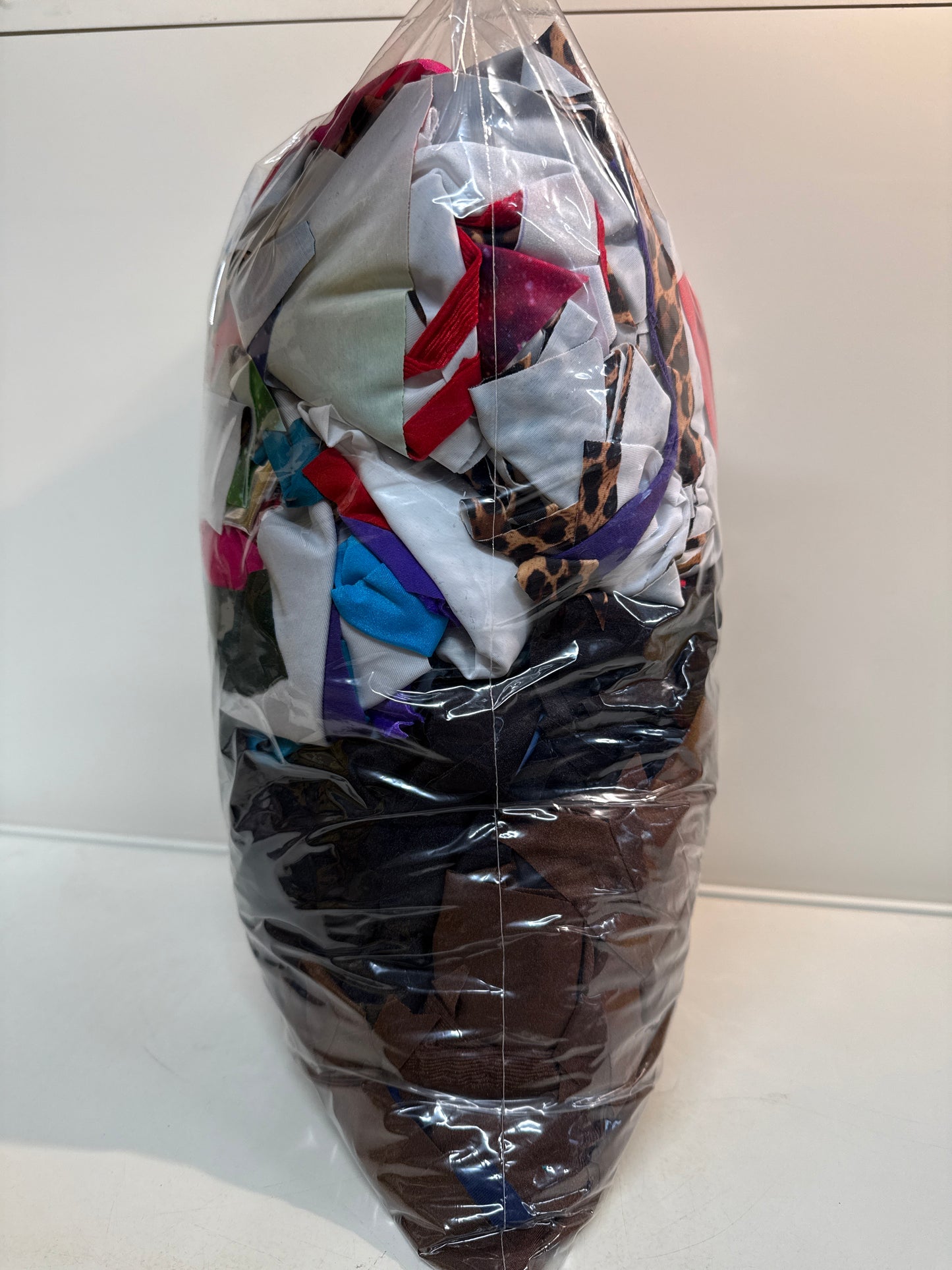 Mixed bag of material fabric off cuts Ref 06 Material