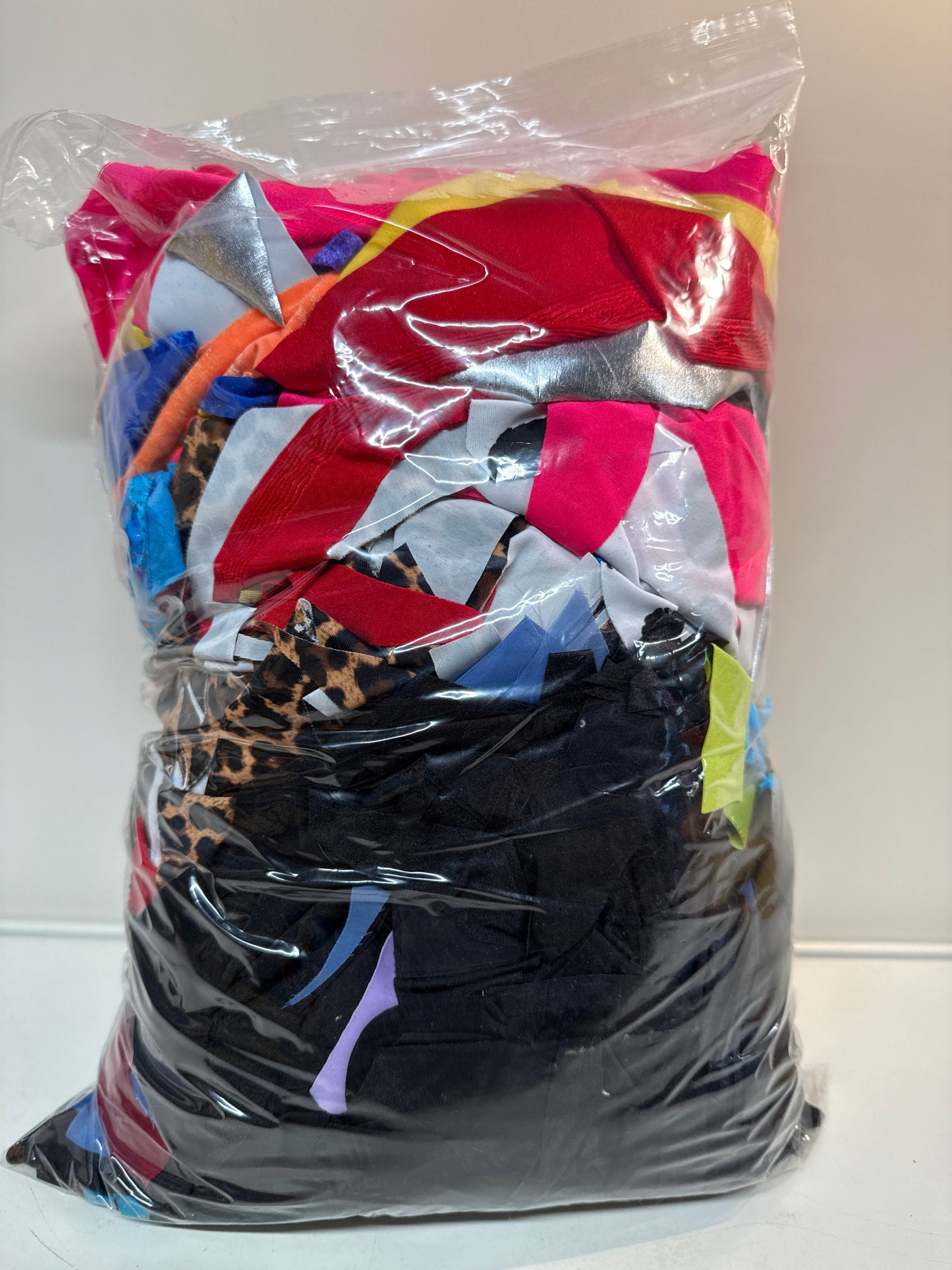 Mixed bag of material fabric off cuts Ref 05 Material